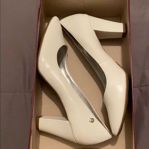 Etienne Aigner heels